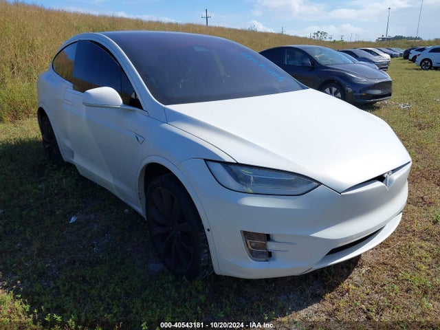 2018 TESLA MODEL X 5YJXCBE46JF103861 Photo 0