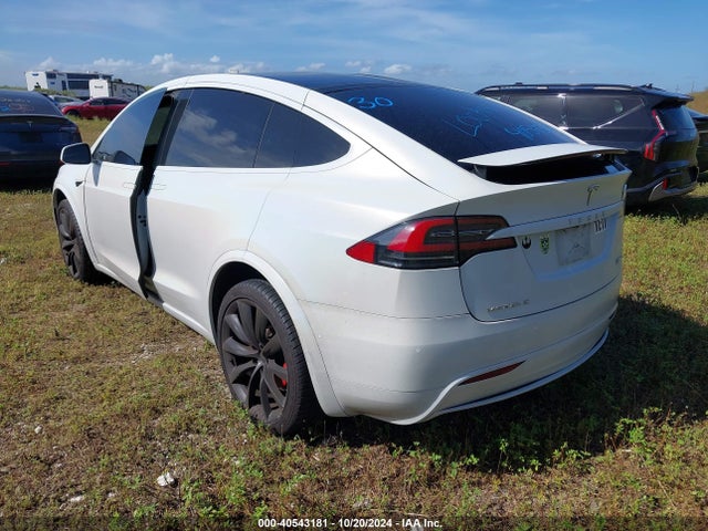 2018 TESLA MODEL X 5YJXCBE46JF103861 Photo 2