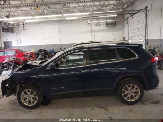 1C4PJLCB5EW126398 Jeep Cherokee Latitude