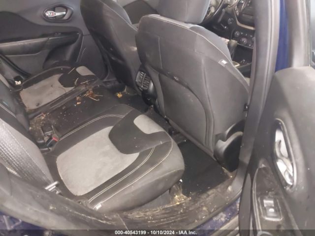 1C4PJLCB5EW126398 Jeep Cherokee Latitude