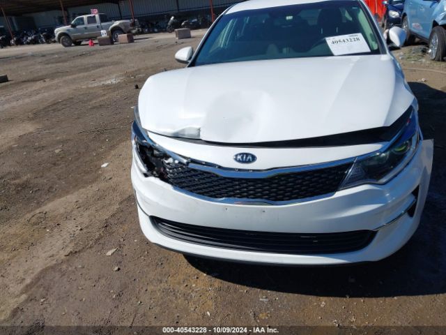 5XXGT4L38JG256339 KIA Optima Lx