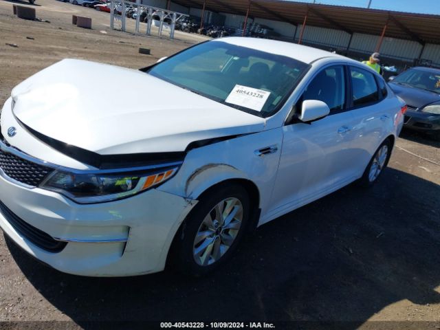 5XXGT4L38JG256339 KIA Optima Lx