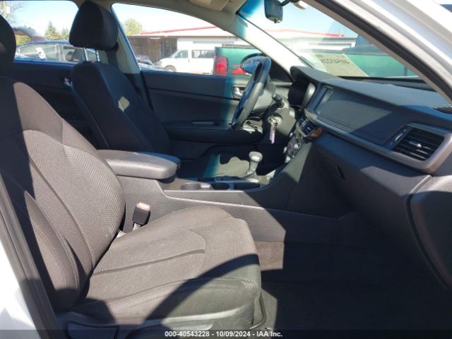 5XXGT4L38JG256339 KIA Optima Lx