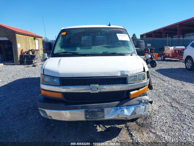 1GAWGFFG4H1340683 Chevrolet Express 2500 Lt