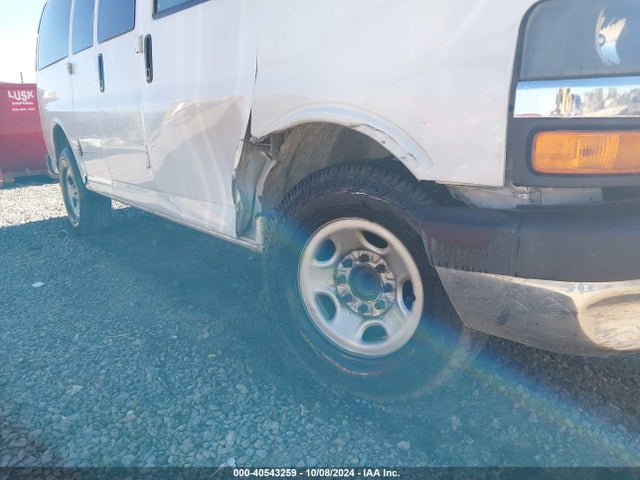 1GAWGFFG4H1340683 Chevrolet Express 2500 Lt