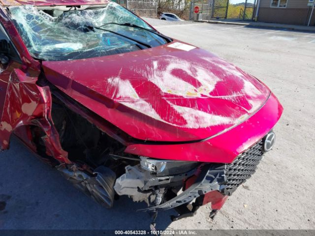 3MZBPADL2KM111709 Mazda Mazda3 Preferred Package
