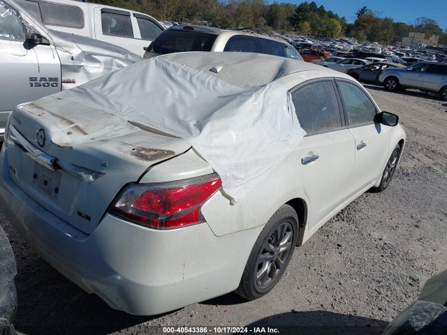 Nissan Altima 2.5 S 2015 1N4AL3AP4FC575577 Image 4