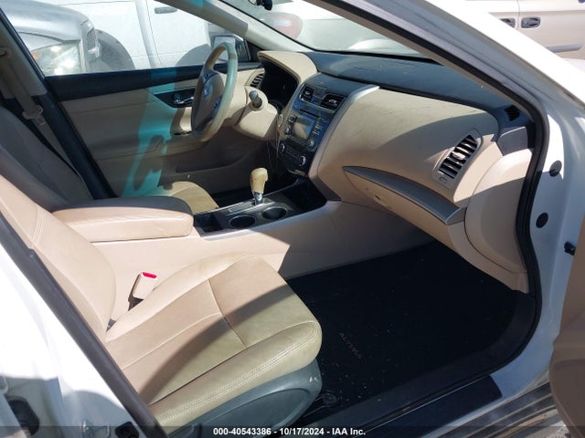 Nissan Altima 2.5 S 2015 1N4AL3AP4FC575577 Image 5