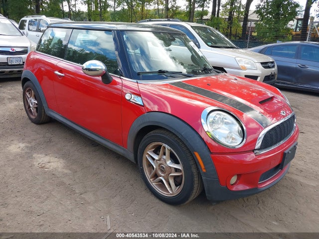 2008 MINI COOPER S WMWMF73588TV38923 Photo 0