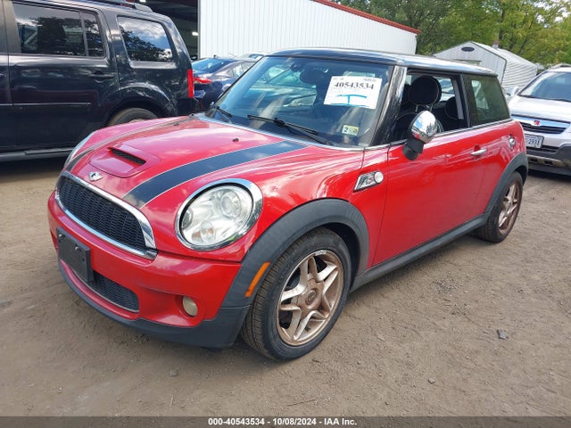 2008 MINI COOPER S WMWMF73588TV38923 Photo 1
