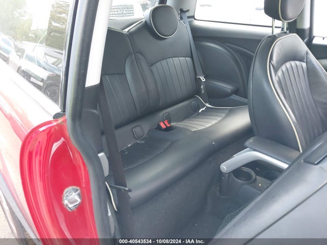 2008 MINI COOPER S WMWMF73588TV38923 Photo 7
