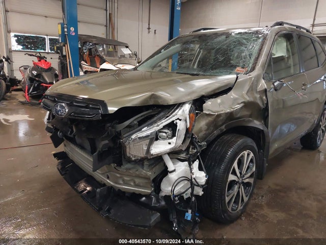 JF2SKAKC1RH426442 Subaru Forester Limited