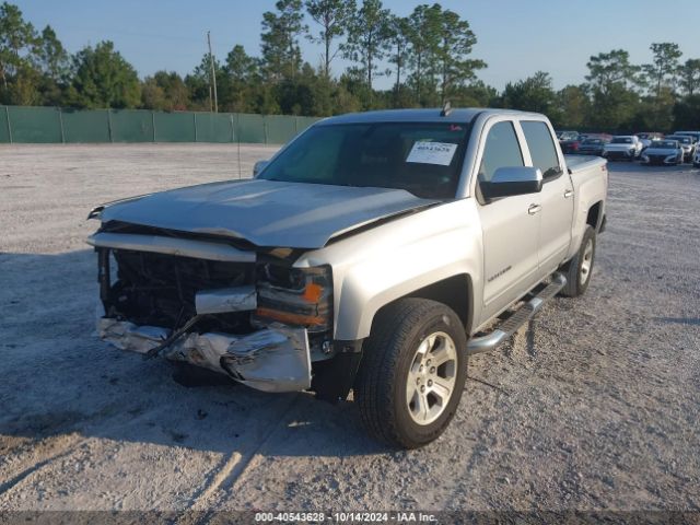 3GCUKREC9JG588433 Chevrolet Silverado 1500 2lt