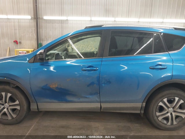 Toyota RAV4 LE 2016 JTMBFREV8GJ102814 Image 15
