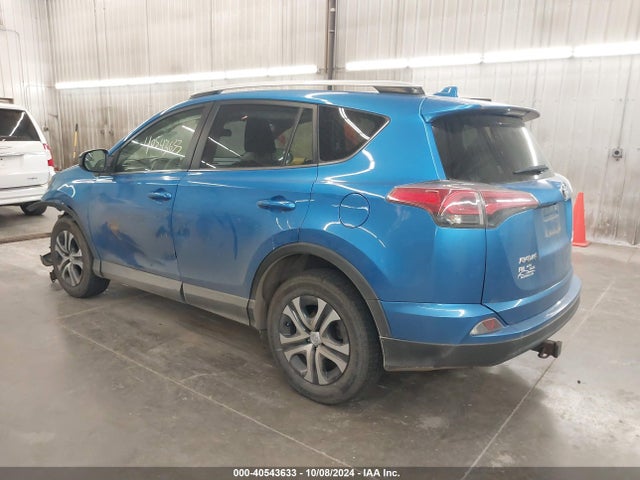 Toyota RAV4 LE 2016 JTMBFREV8GJ102814 Image 3
