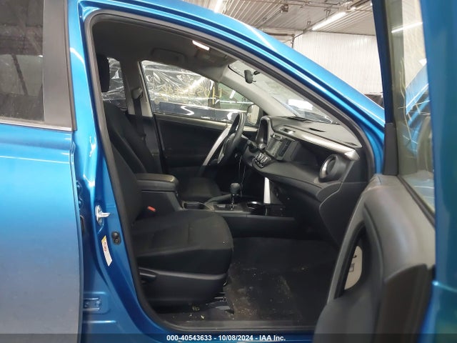 Toyota RAV4 LE 2016 JTMBFREV8GJ102814 Image 5