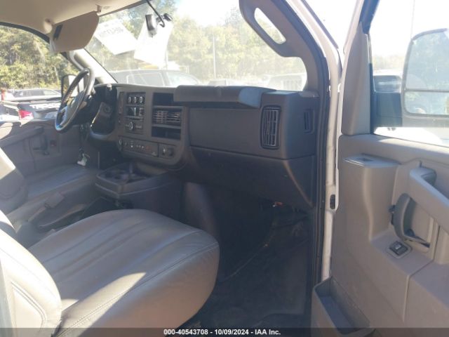 1GCWGAFG6J1338370 Chevrolet Express 2500 Work Van