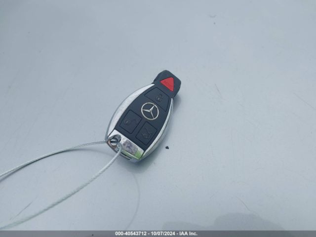 55SWF4JB1GU122814 Mercedes-Benz C 300 Luxury/sport