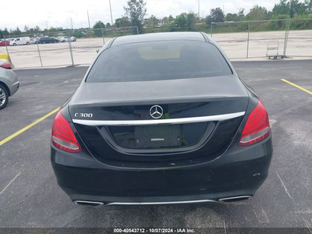 55SWF4JB1GU122814 Mercedes-Benz C 300 Luxury/sport