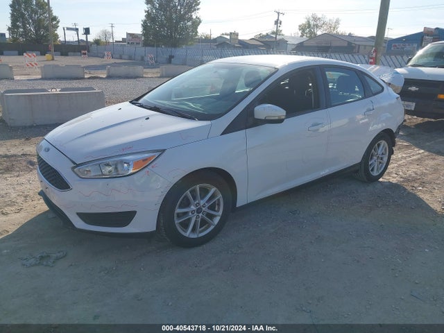 Ford FOCUS SE 2015 1FADP3F27FL333557 Image 2