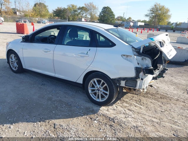 Ford FOCUS SE 2015 1FADP3F27FL333557 Image 3