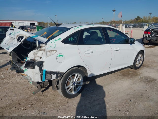 Ford FOCUS SE 2015 1FADP3F27FL333557 Image 4