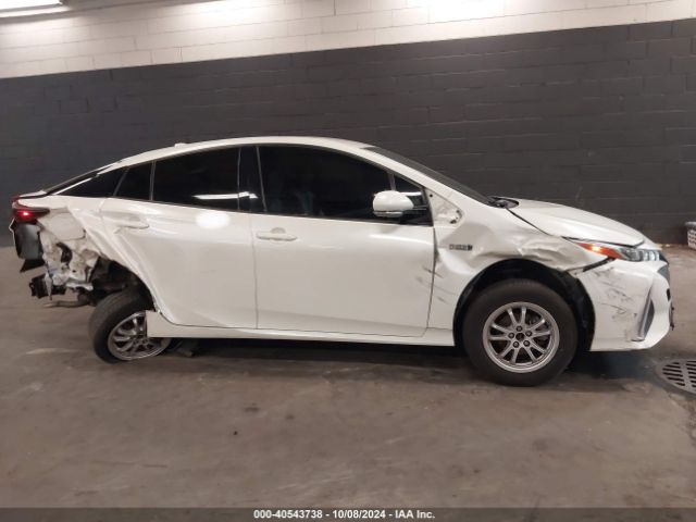 JTDKARFP0H3060689 Toyota Prius Prime Premium