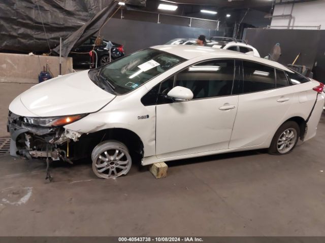 JTDKARFP0H3060689 Toyota Prius Prime Premium