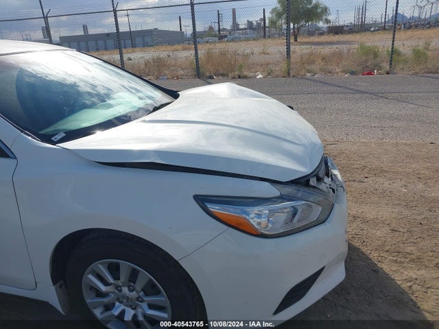 Nissan Altima 2.5 S 2018 1N4AL3AP1JC111557 Image 18