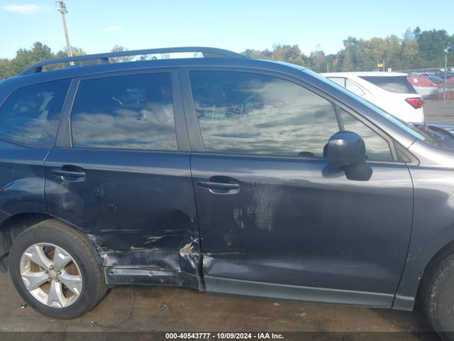 Subaru Forester 2.5i Premium 2016 JF2SJADC7GG502393 Image 13