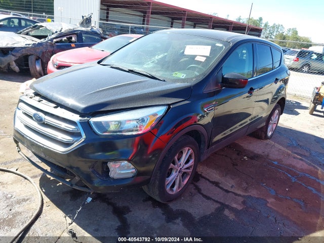Ford ESCAPE SE 2017 1FMCU9GD9HUC58192 Image 2