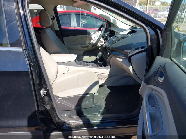 Ford ESCAPE SE 2017 1FMCU9GD9HUC58192 Image 5