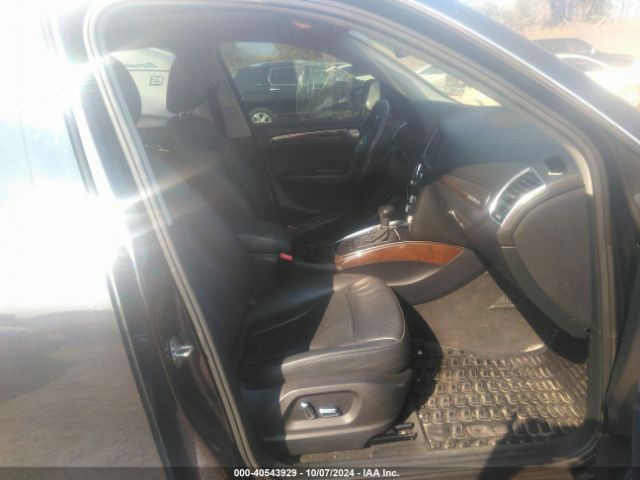WA1CFAFP3EA016064 Audi Q5 2.0t Premium