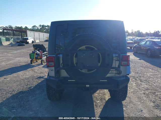1C4BJWDG0FL586657 Jeep Wrangler Unlimited Freedom Edition
