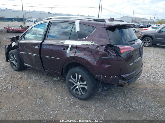 Toyota RAV4 LE 2018 2T3BFREV3JW775695 Image 3