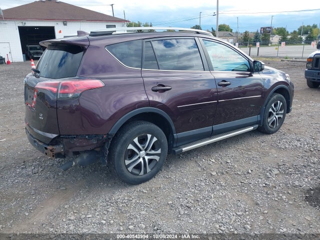 Toyota RAV4 LE 2018 2T3BFREV3JW775695 Image 4