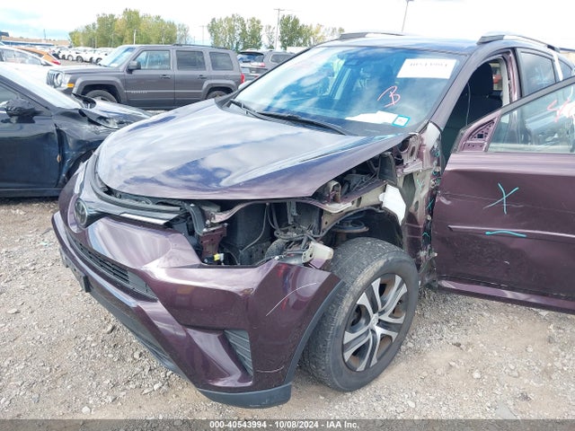 Toyota RAV4 LE 2018 2T3BFREV3JW775695 Image 6