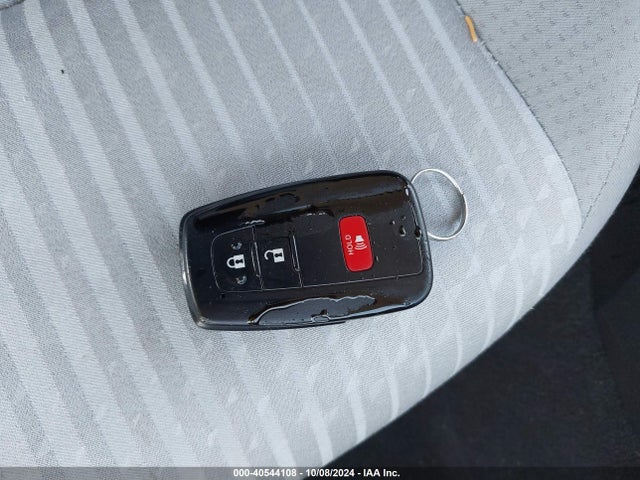 Toyota Prius Two 2016 JTDKBRFU4G3006152 Image 11