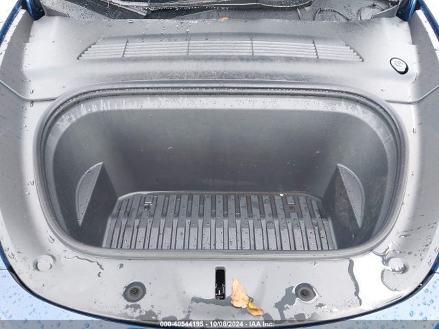 2024 TESLA MODEL Y 7SAYGDED3RF005437 Photo 9