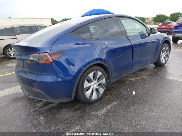 2024 TESLA MODEL Y 7SAYGDED3RF005437 Photo 3