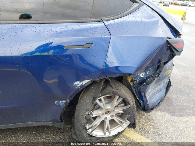 2024 TESLA MODEL Y 7SAYGDED3RF005437 Photo 5