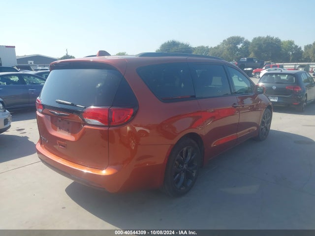 Chrysler Pacifica Touring L 2018 2C4RC1BG5JR227173 Image 4