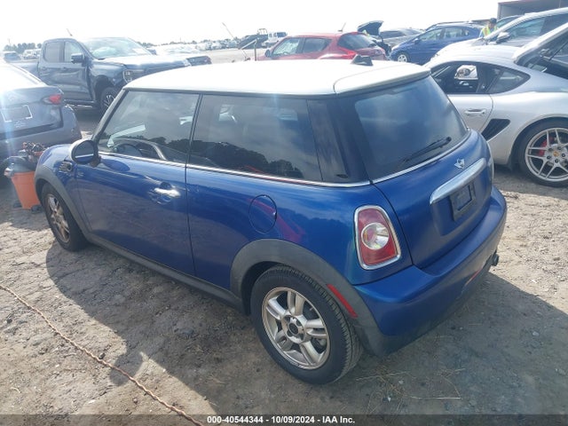 2013 MINI HARDTOP WMWSU3C52DT549089 Photo 2