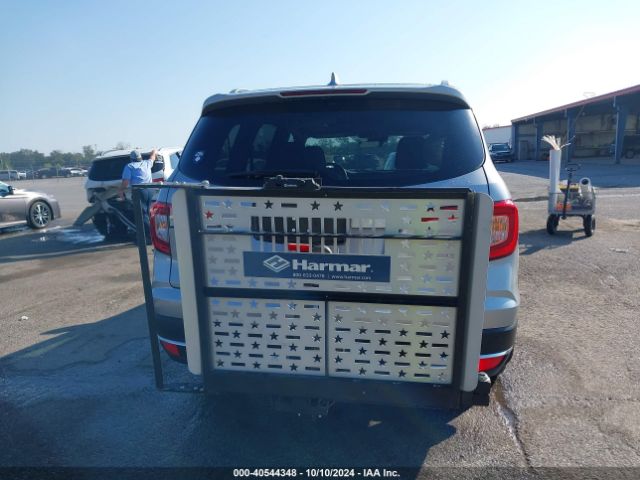 5FNYF6H0XKB028076 Honda Pilot Elite