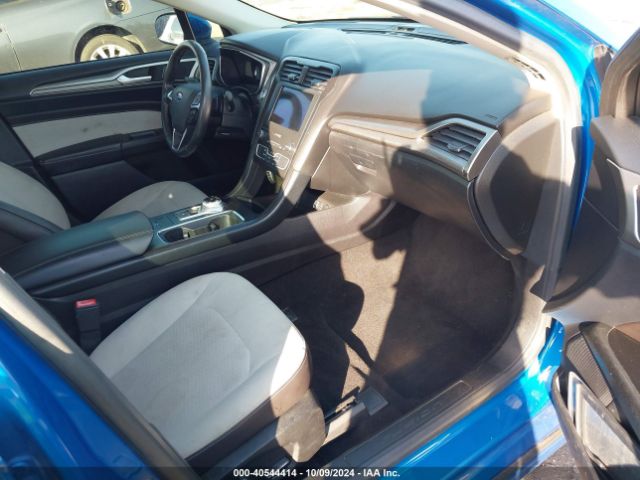 3FA6P0HD4KR172795 Ford FUSION SE