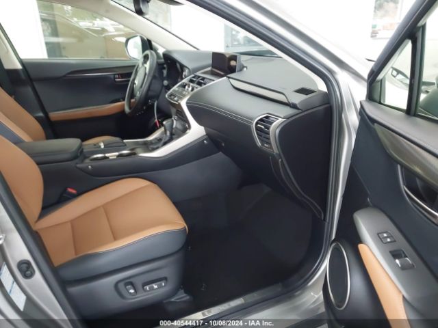 JTJGJRDZ9L2142698 Lexus NX 300H