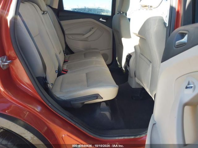 1FMCU9GD8KUA95557 Ford ESCAPE SE