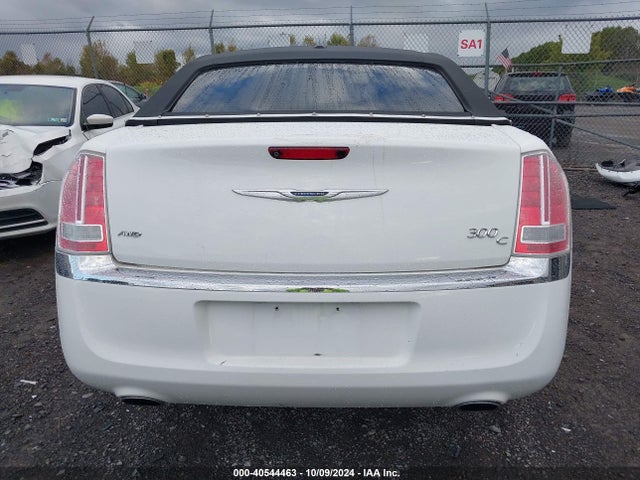 Chrysler 300c Awd 2014 2C3CCAKT3EH142397 Image 17