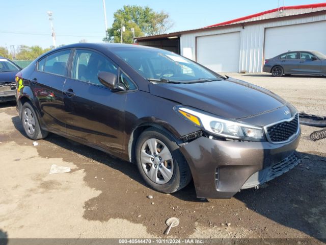 KIA FORTE LX 2018 3KPFK4A70JE226832 Image 1