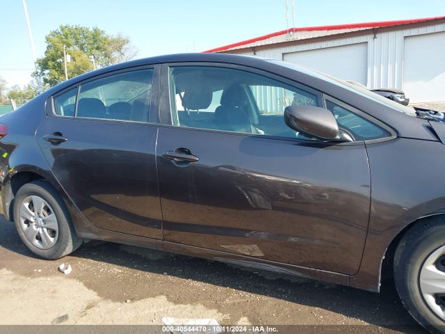 KIA FORTE LX 2018 3KPFK4A70JE226832 Image 14